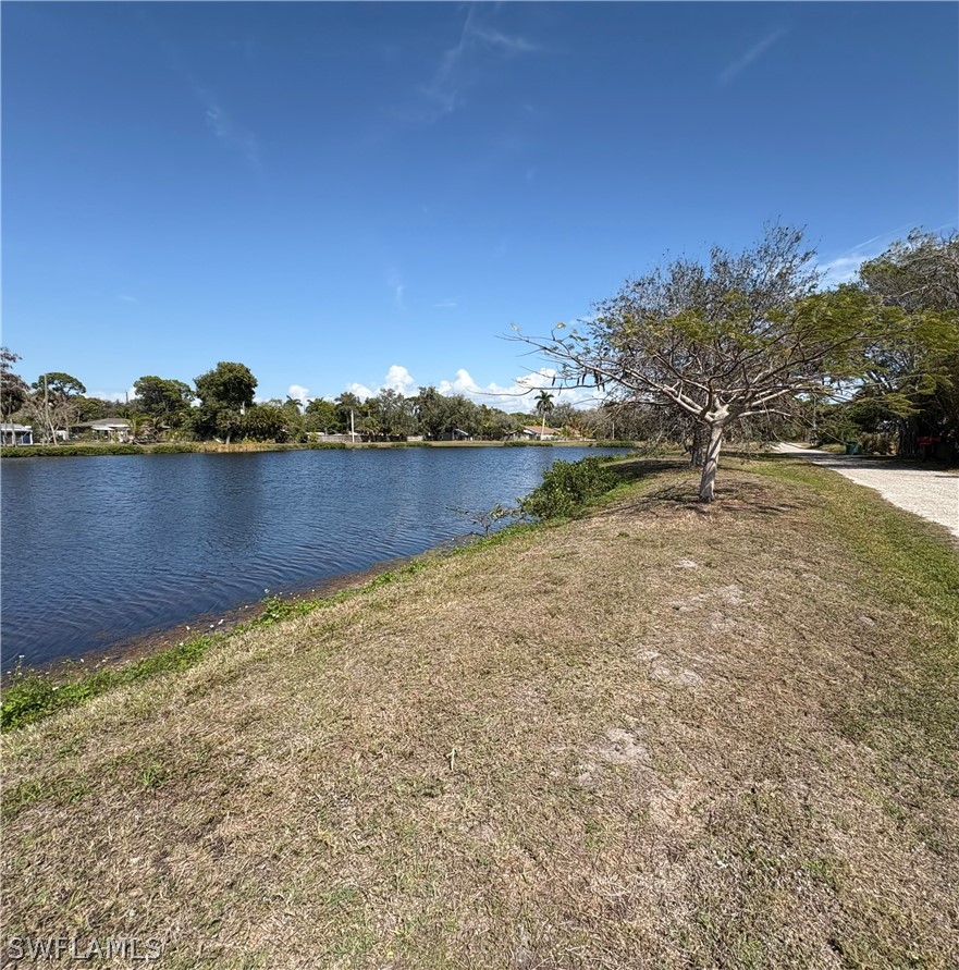 2500 Lee St Property Photo 26