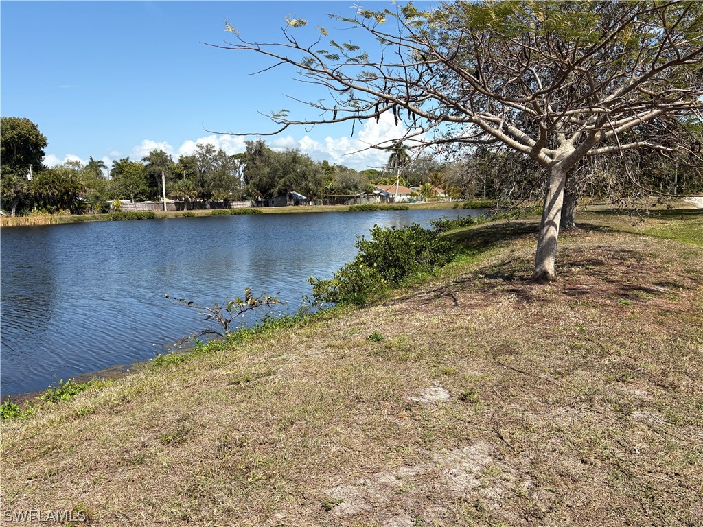 2500 Lee St Property Photo 33