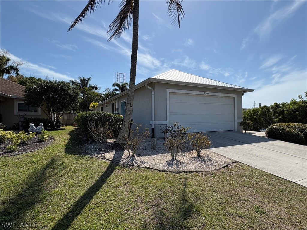 2500 Lee St Property Photo 34