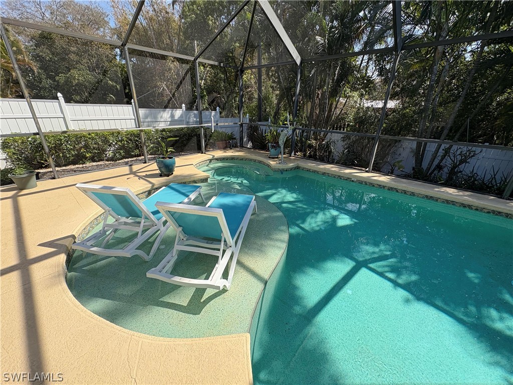 2500 Lee St Property Photo 37