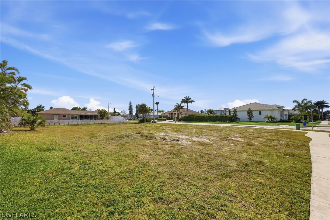 1201 6th Ave Property Photo 3