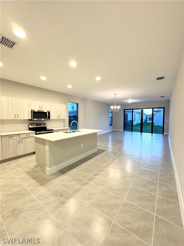 5570 Cassidy Ln Property Photo 6