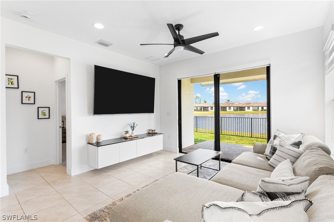 5646 Argento Dr Property Photo 3