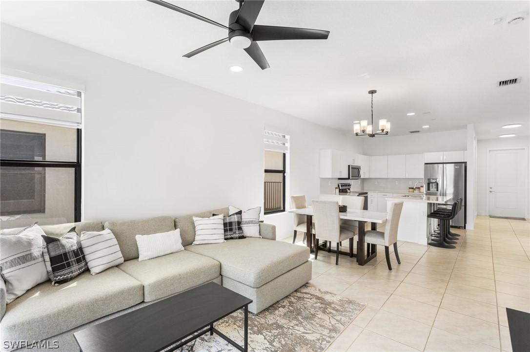 5646 Argento Dr Property Photo 4