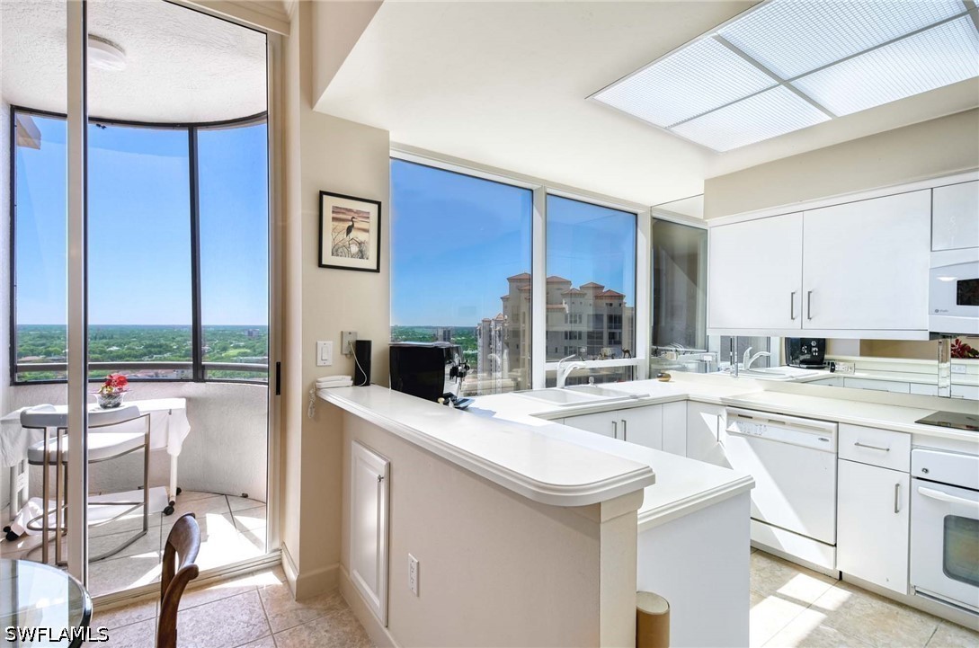 6825 Grenadier Blvd Ph1 Property Photo 11