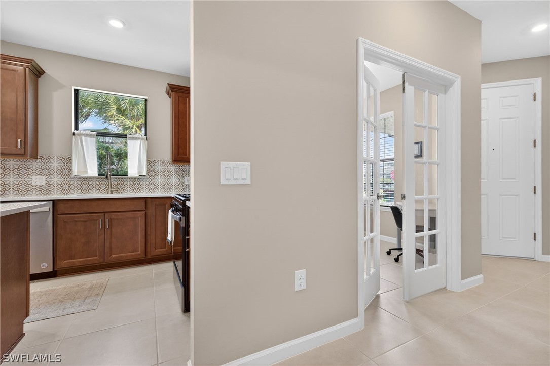 20548 Pebble Glen Dr Property Photo 6