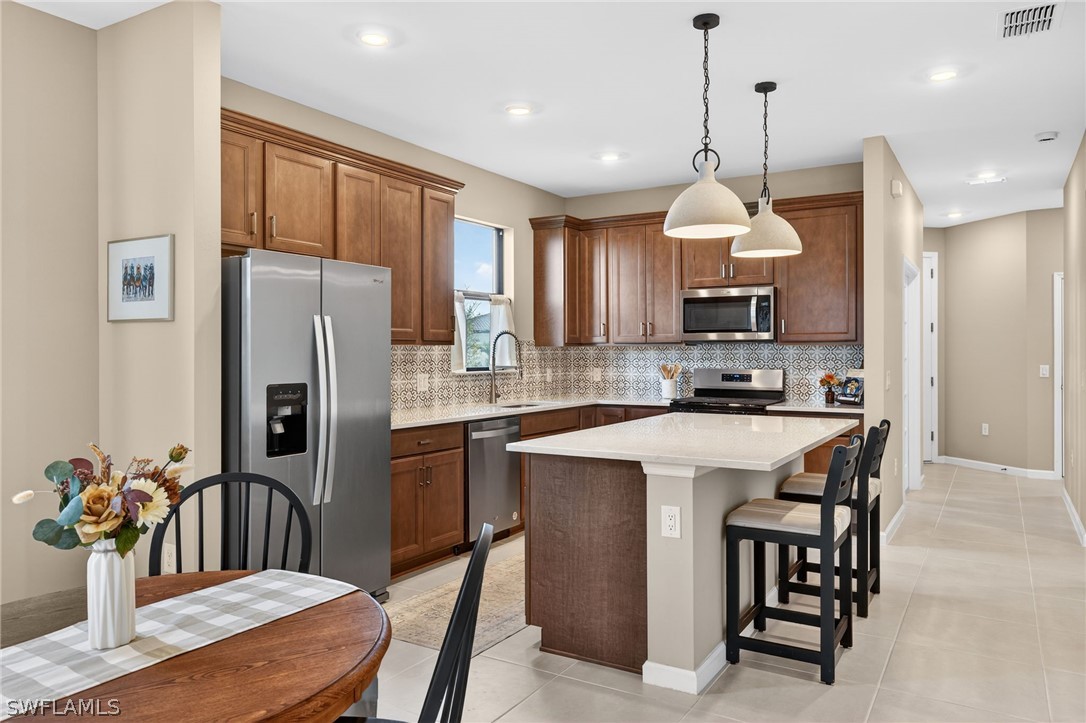 20548 Pebble Glen Dr Property Photo 14