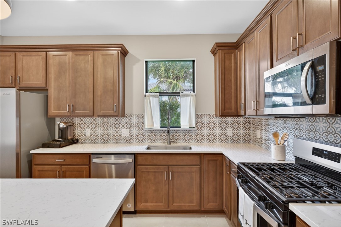 20548 Pebble Glen Dr Property Photo 17