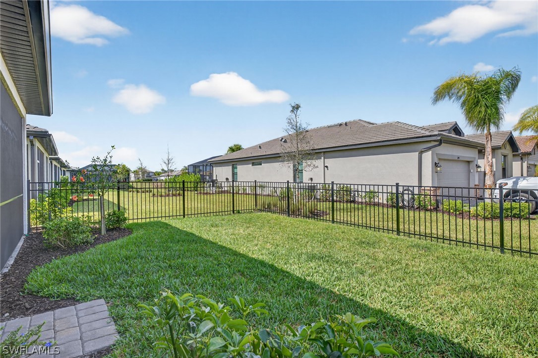 20548 Pebble Glen Dr Property Photo 33