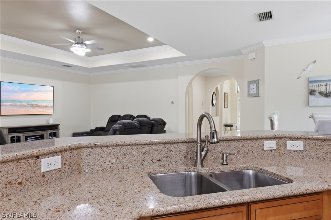 13818 Farnese Dr Property Photo 8