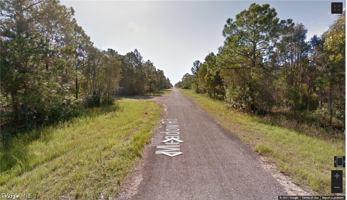 2552 Meadow RD Property Photo 1