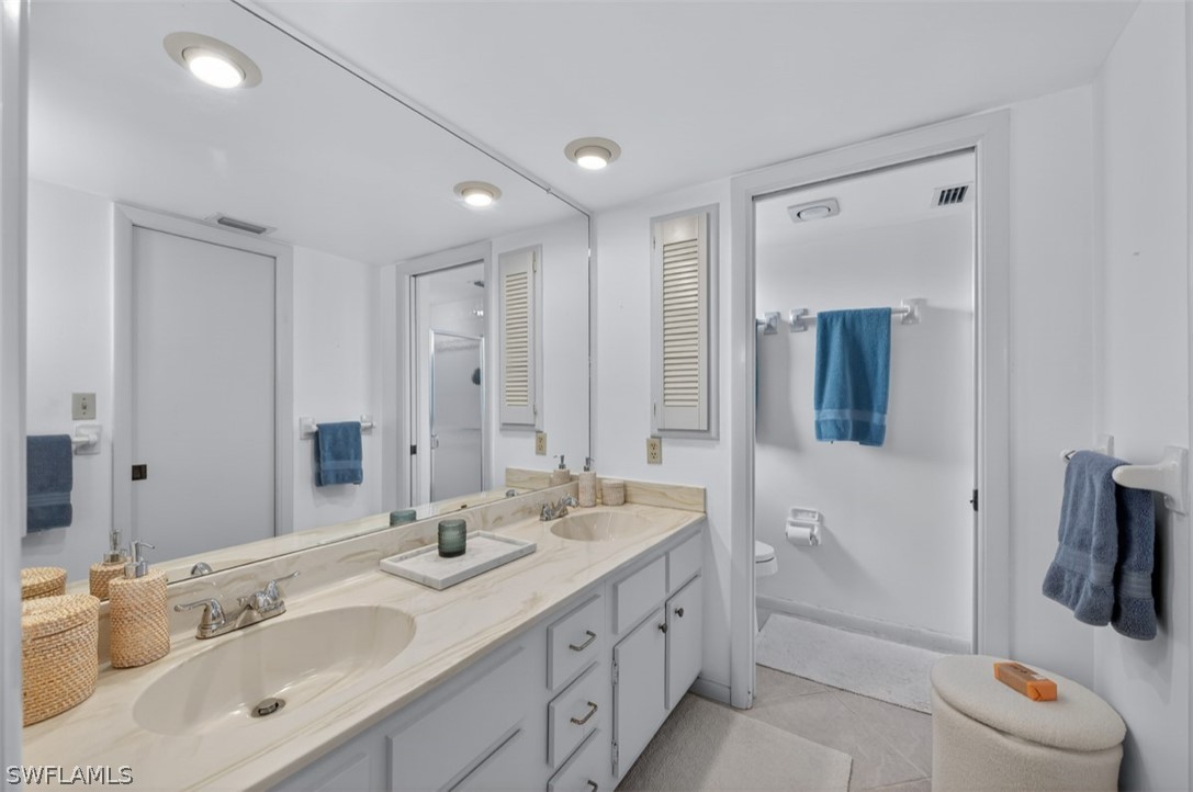 3300 Binnacle Dr 206 Property Photo 16