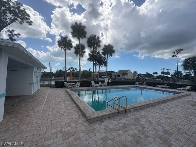 6101 Lake Front Dr Property Photo 3