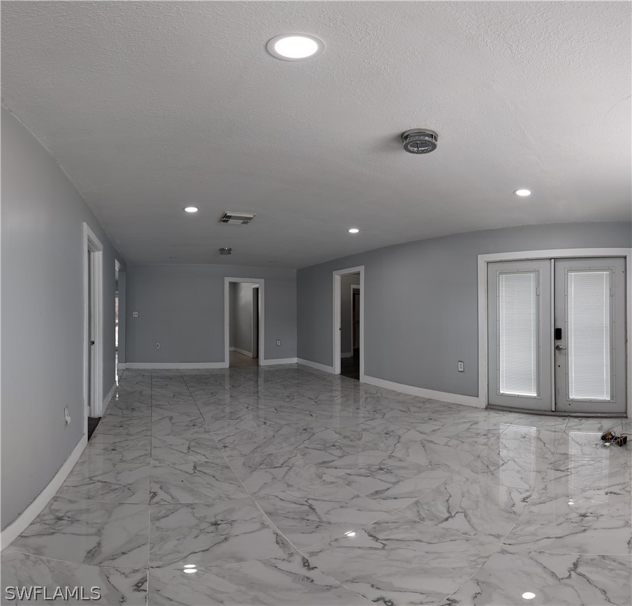 425 N Lindero St Property Photo 11