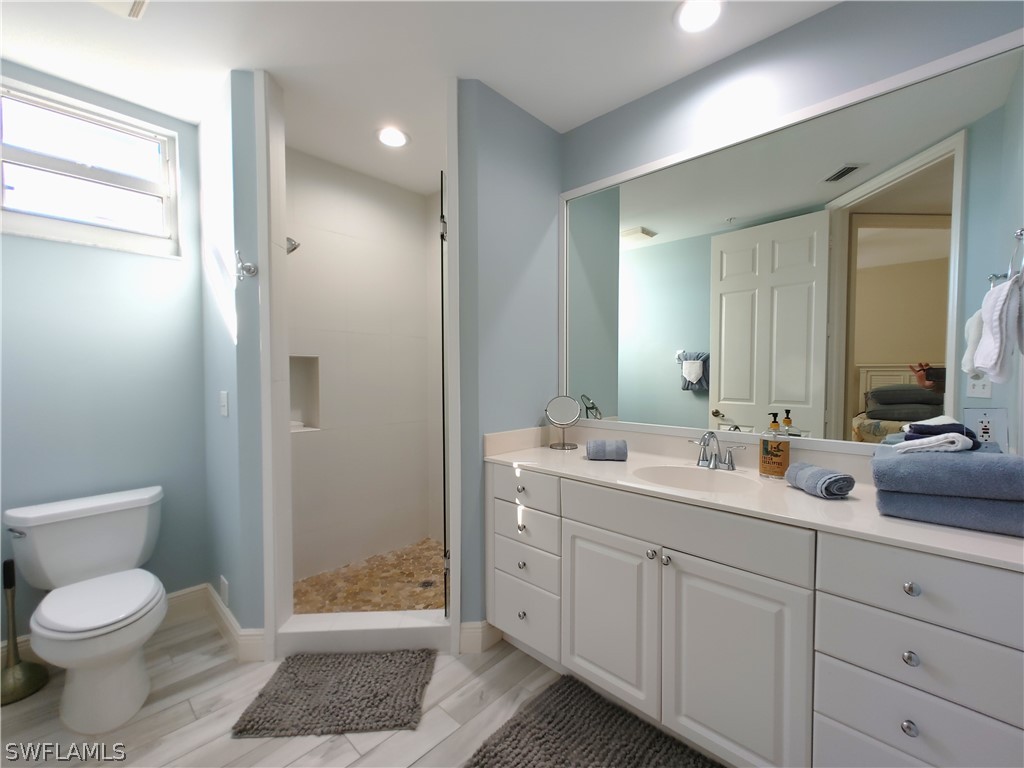 400 Flagship Dr 501 Property Photo 22