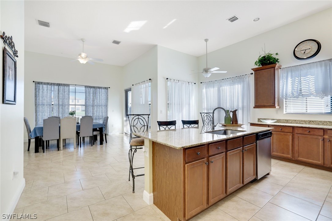 5177 Salerno St Property Photo 10