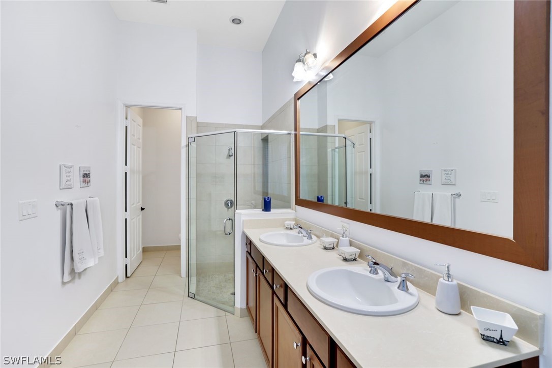 5177 Salerno St Property Photo 15