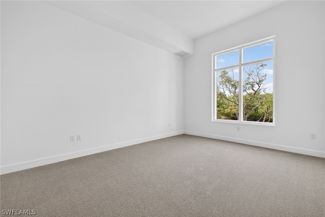 4142 Bay Beach Ln 205 Property Photo 15