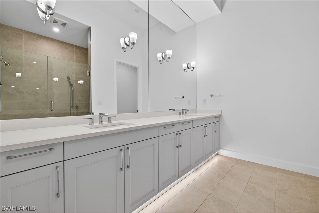 4142 Bay Beach Ln 205 Property Photo 18