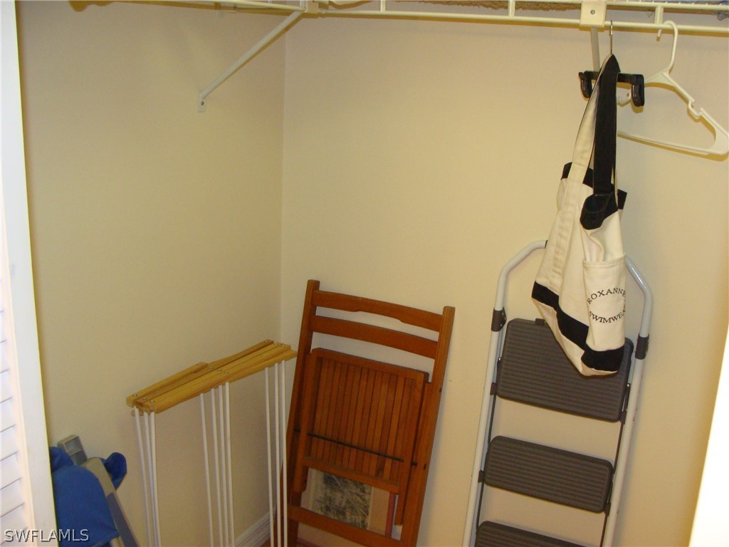 807 River Point Dr 201d Property Photo 18