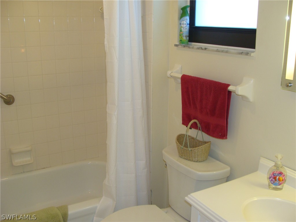 807 River Point Dr 201d Property Photo 20