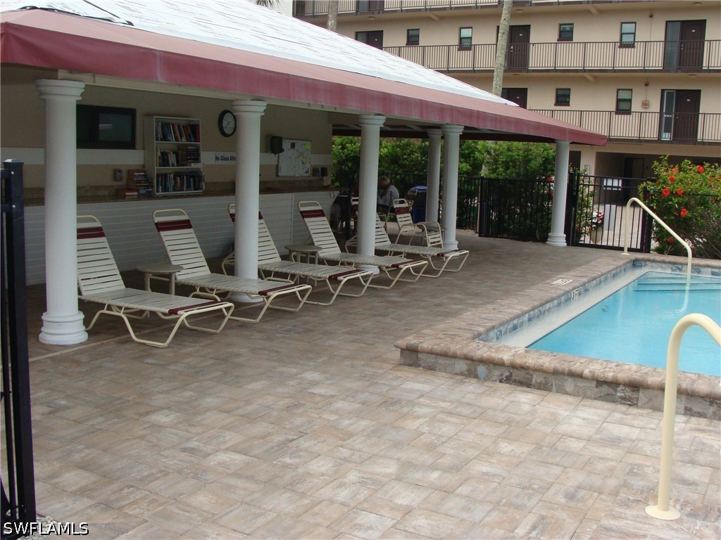 807 River Point Dr 201d Property Photo 23