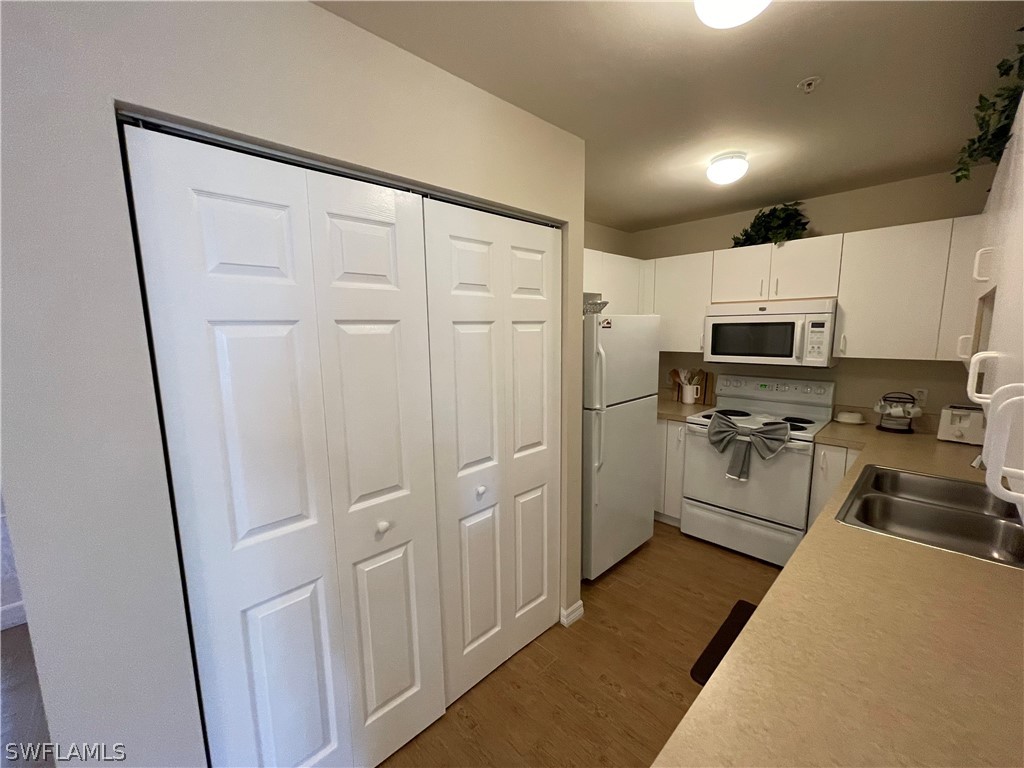 519 Roma Ct 2103 Property Photo 10