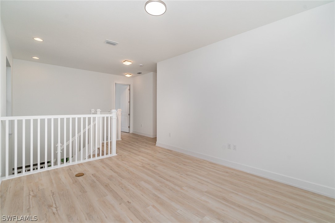 12750 Woodbury Dr Property Photo 16