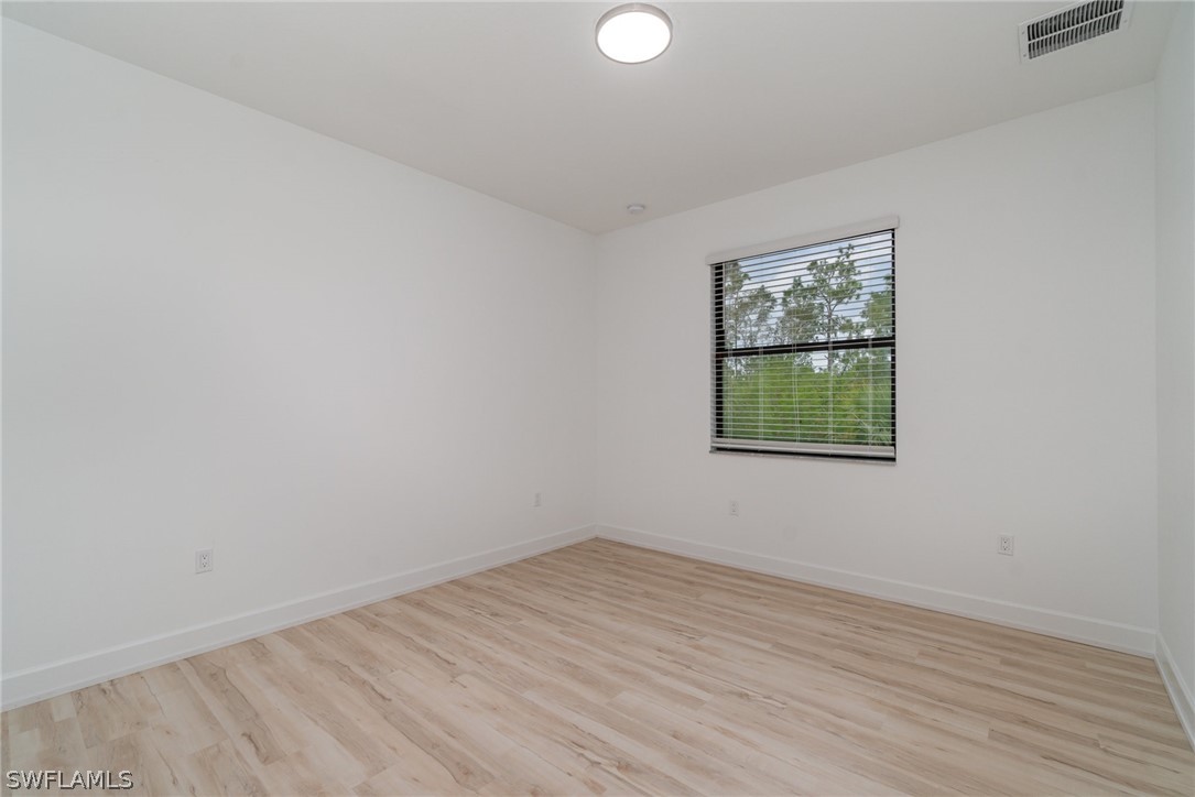 12750 Woodbury Dr Property Photo 21