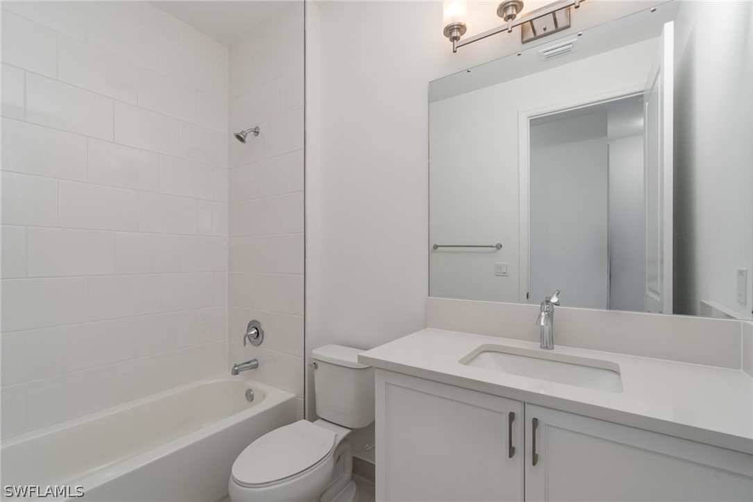12750 Woodbury Dr Property Photo 23