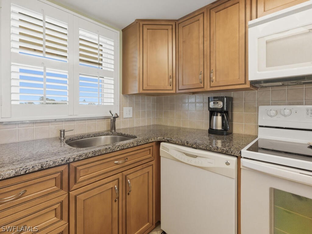 351 Charlemagne Blvd B208 Property Photo 12