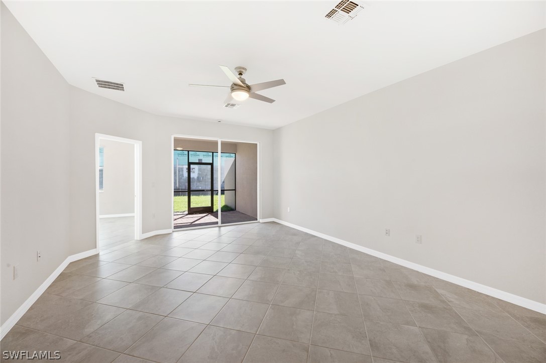 2672 Vine Ave Property Photo 11