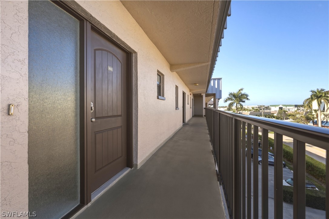 801 River Point Dr 303a Property Photo 2