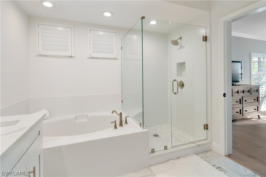 776 Willowbrook Dr 804 Property Photo 16