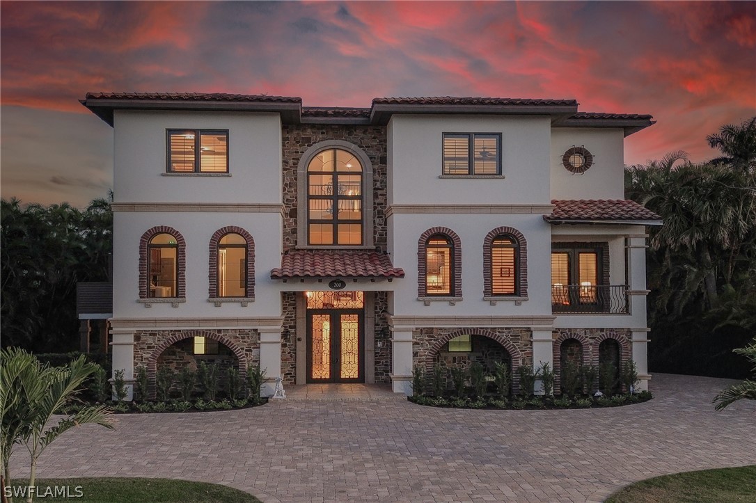 200 S Golf Dr Property Photo 4