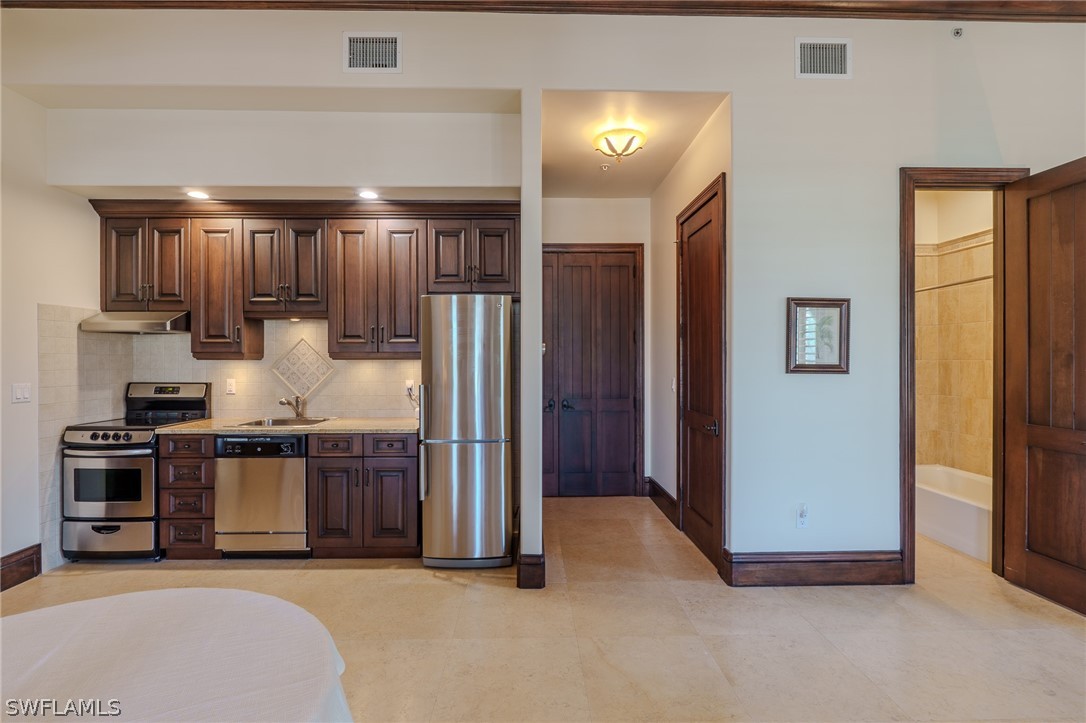 200 S Golf Dr Property Photo 39