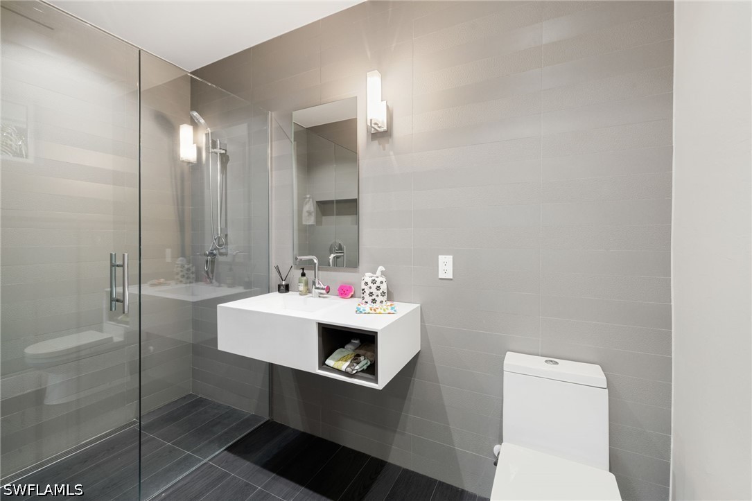 12933 Coco Plum Ln Property Photo 36