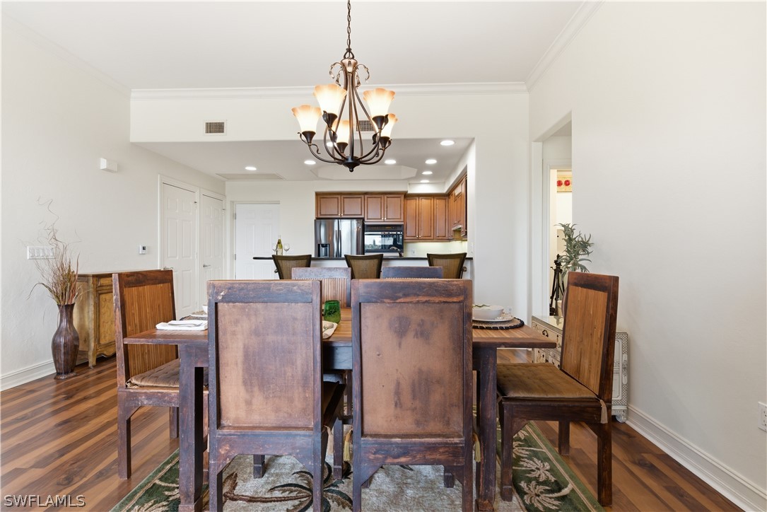 2748 Tiburon Blvd E C404 Property Photo 11