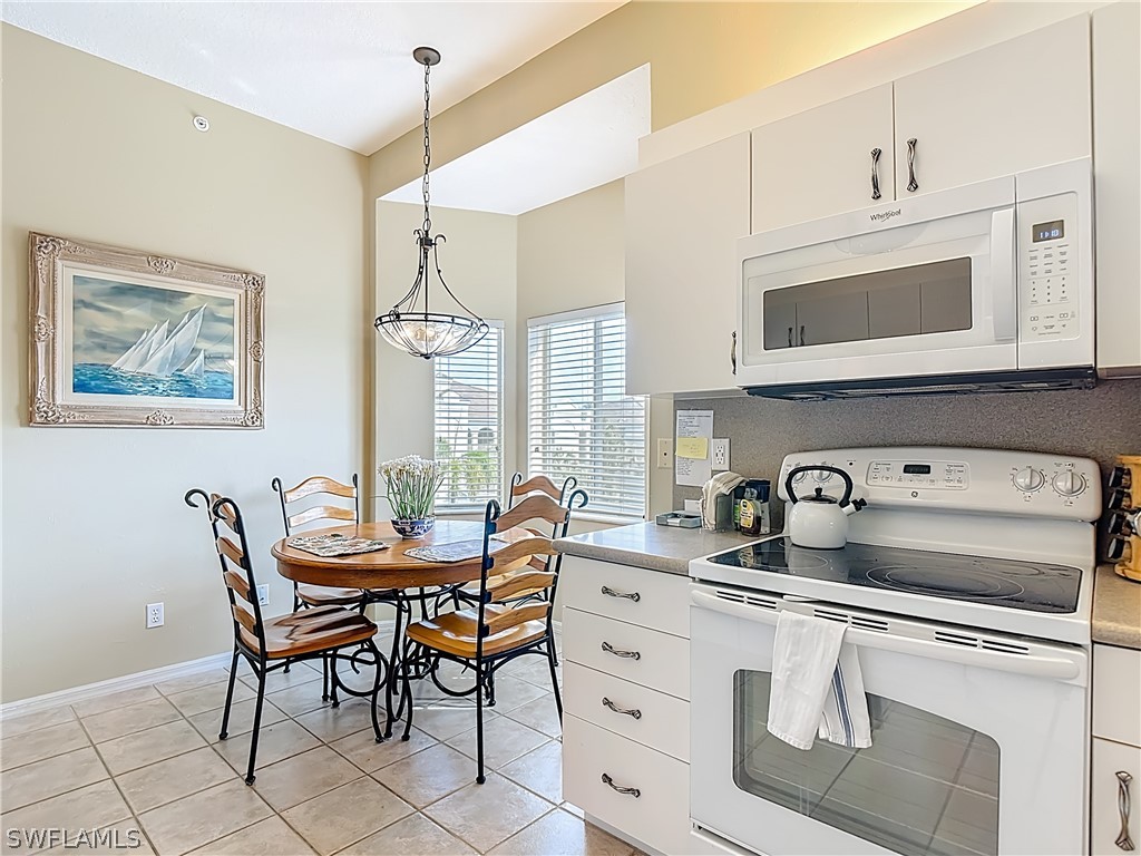226011527 Property Photo 10