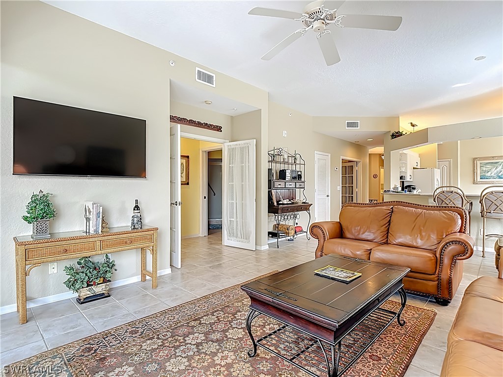 226011527 Property Photo 16