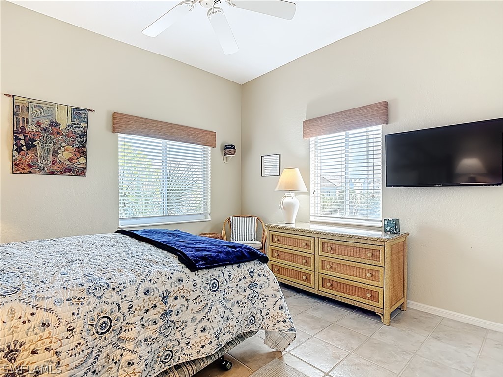 226011527 Property Photo 22