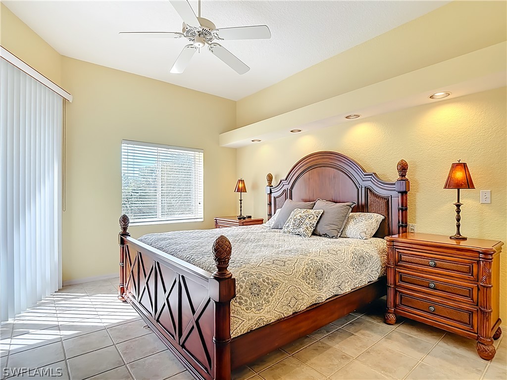 226011527 Property Photo 25