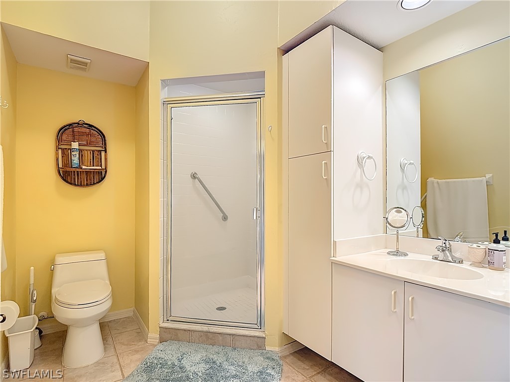 226011527 Property Photo 28