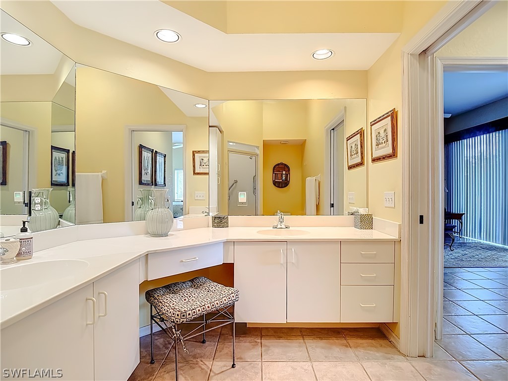 226011527 Property Photo 30