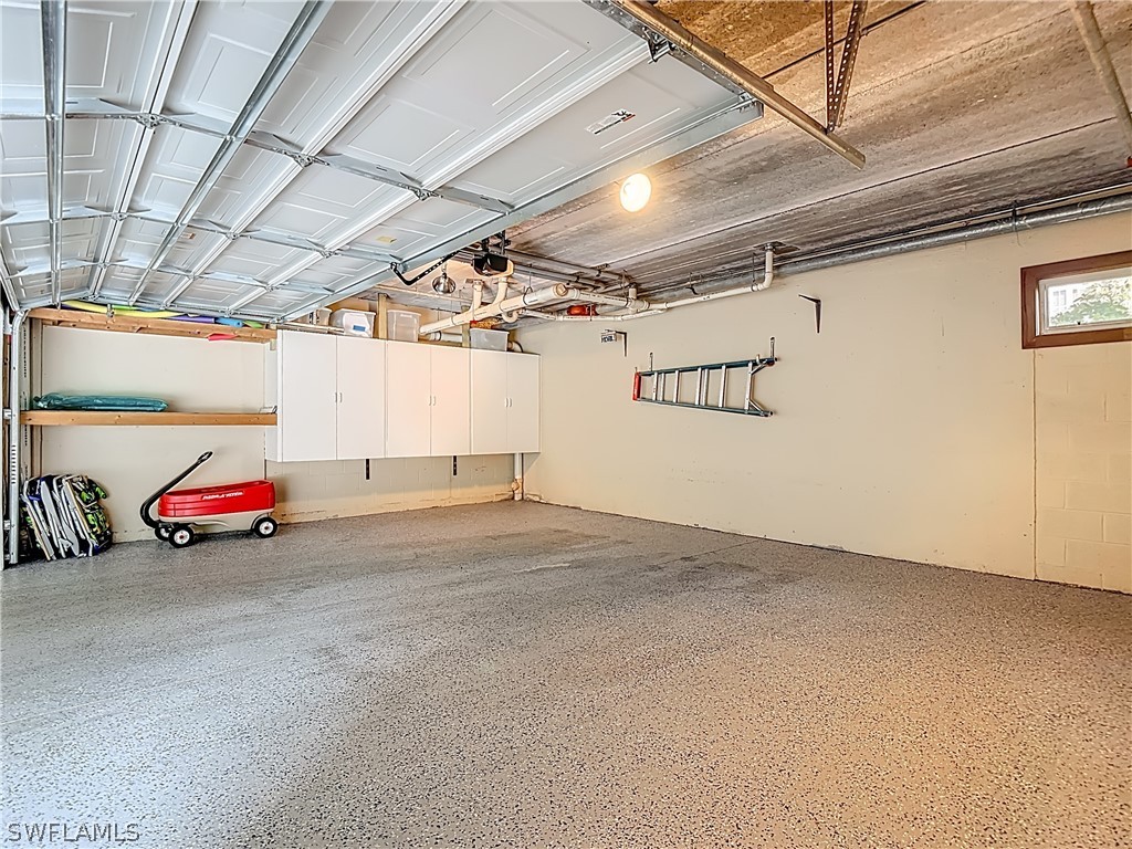 226011527 Property Photo 39
