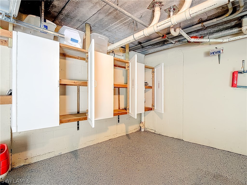 226011527 Property Photo 41