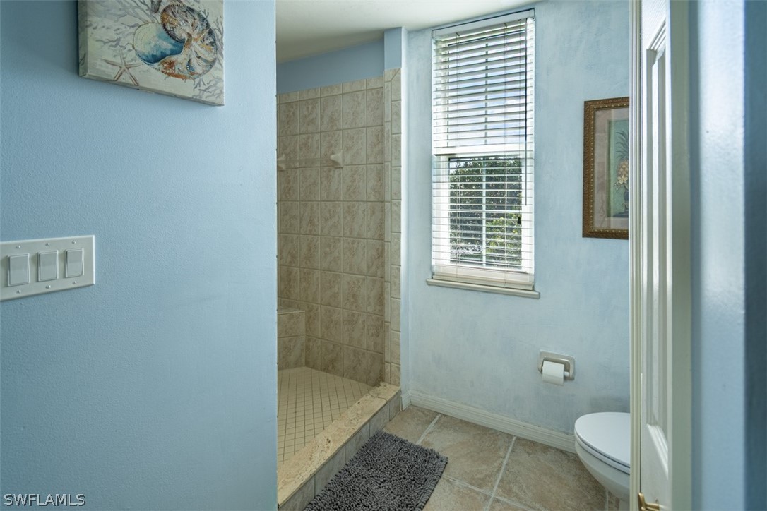 269 Vintage Bay Dr C7 Property Photo 21