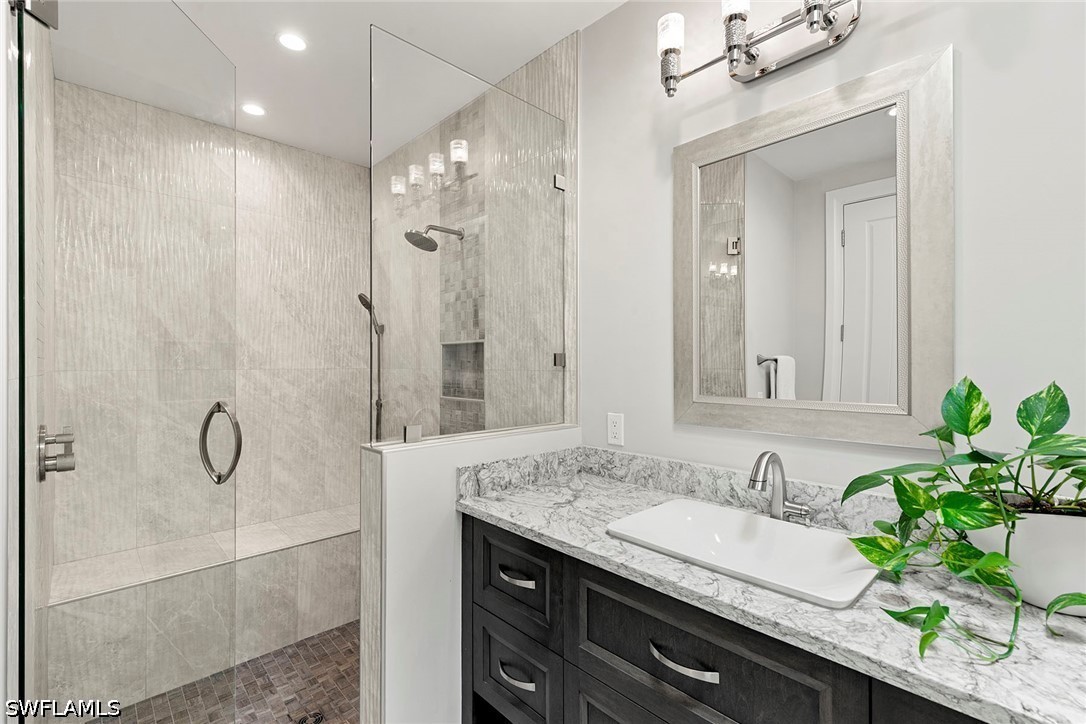 5949 Chanteclair Dr 8 Property Photo 21