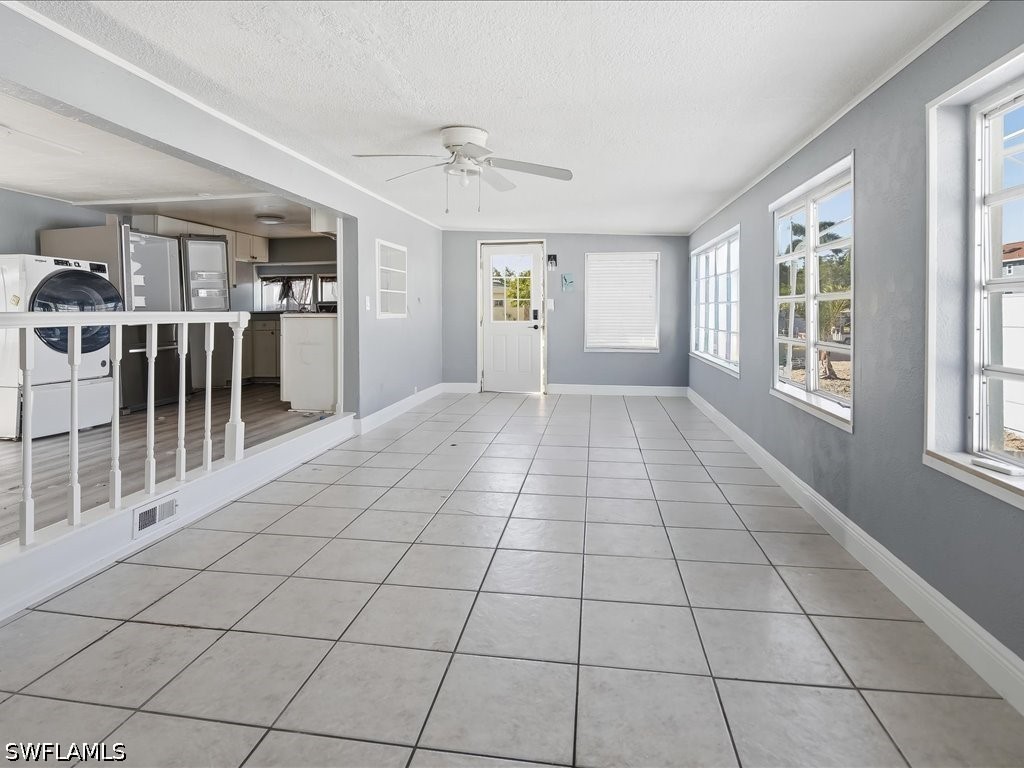 657 Palm Ave E Property Photo 6