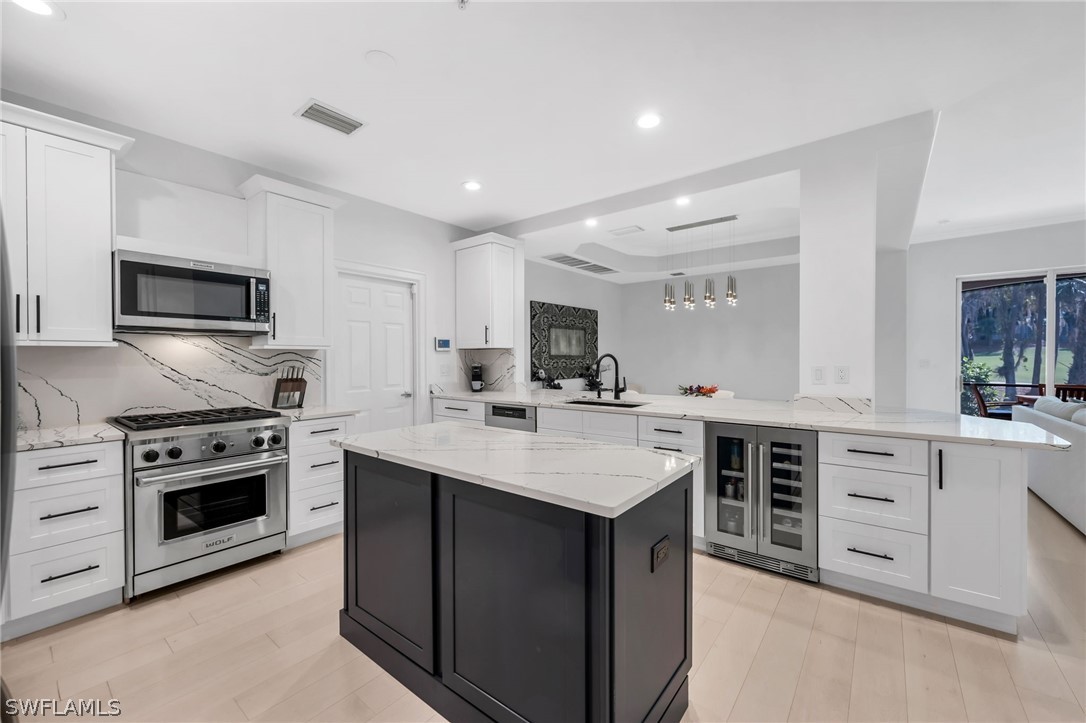 2830 Tiburon Blvd E 101 Property Photo 3